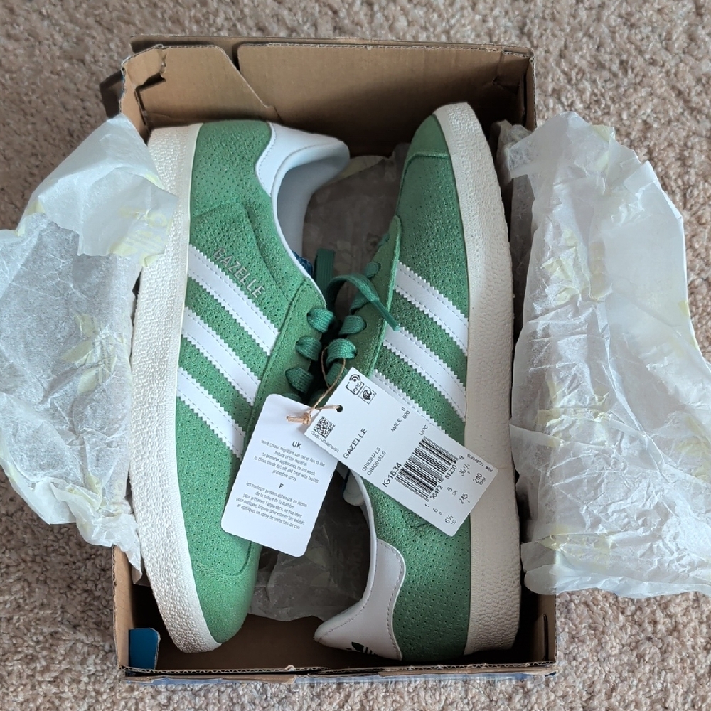 NWT NIB Adidas Gazelle Originals